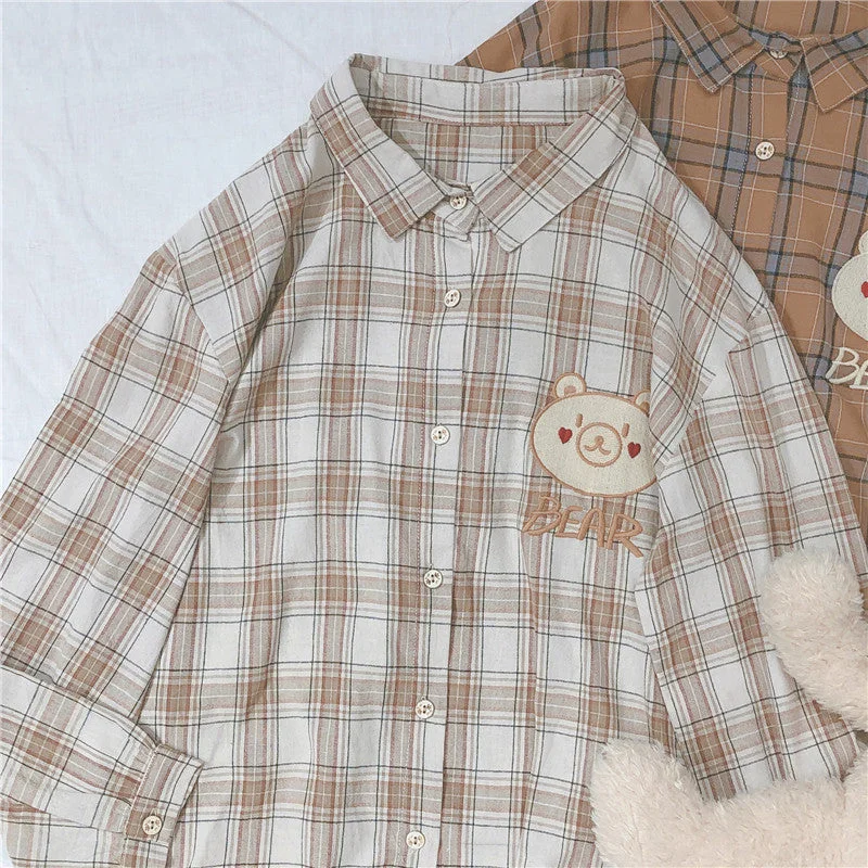 Cute bear embroidered shirt yv42844