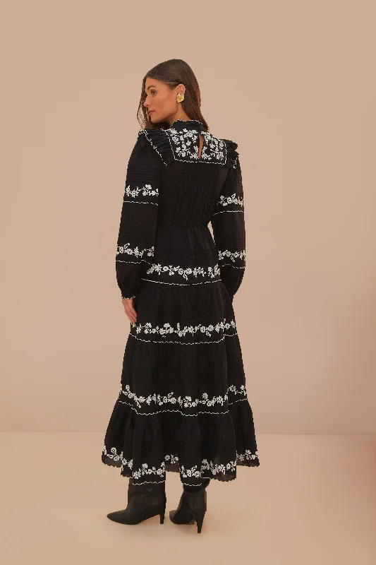 Black And White Embroidered Long Sleeve Maxi Dress