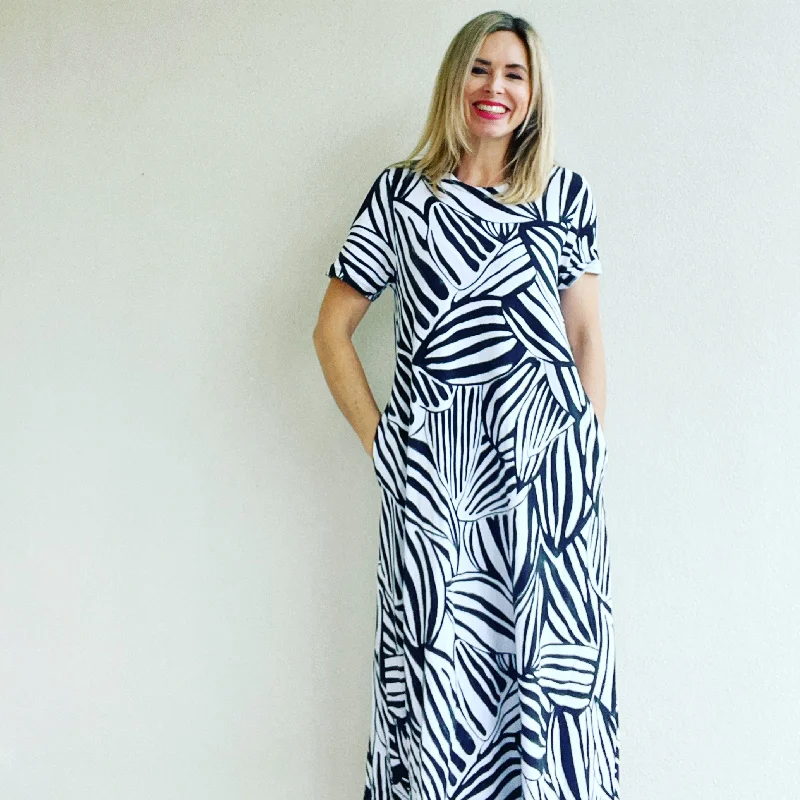 Zion Monochrome  Maxi Dress